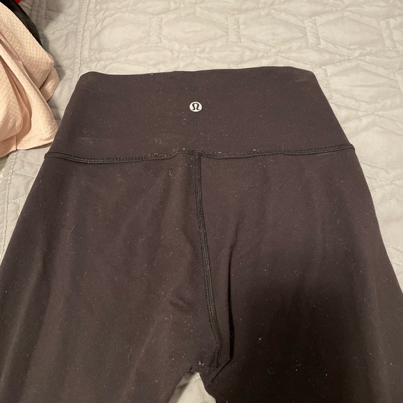 Lululemon wonder under size 6 25’ - Picture 4 of 4